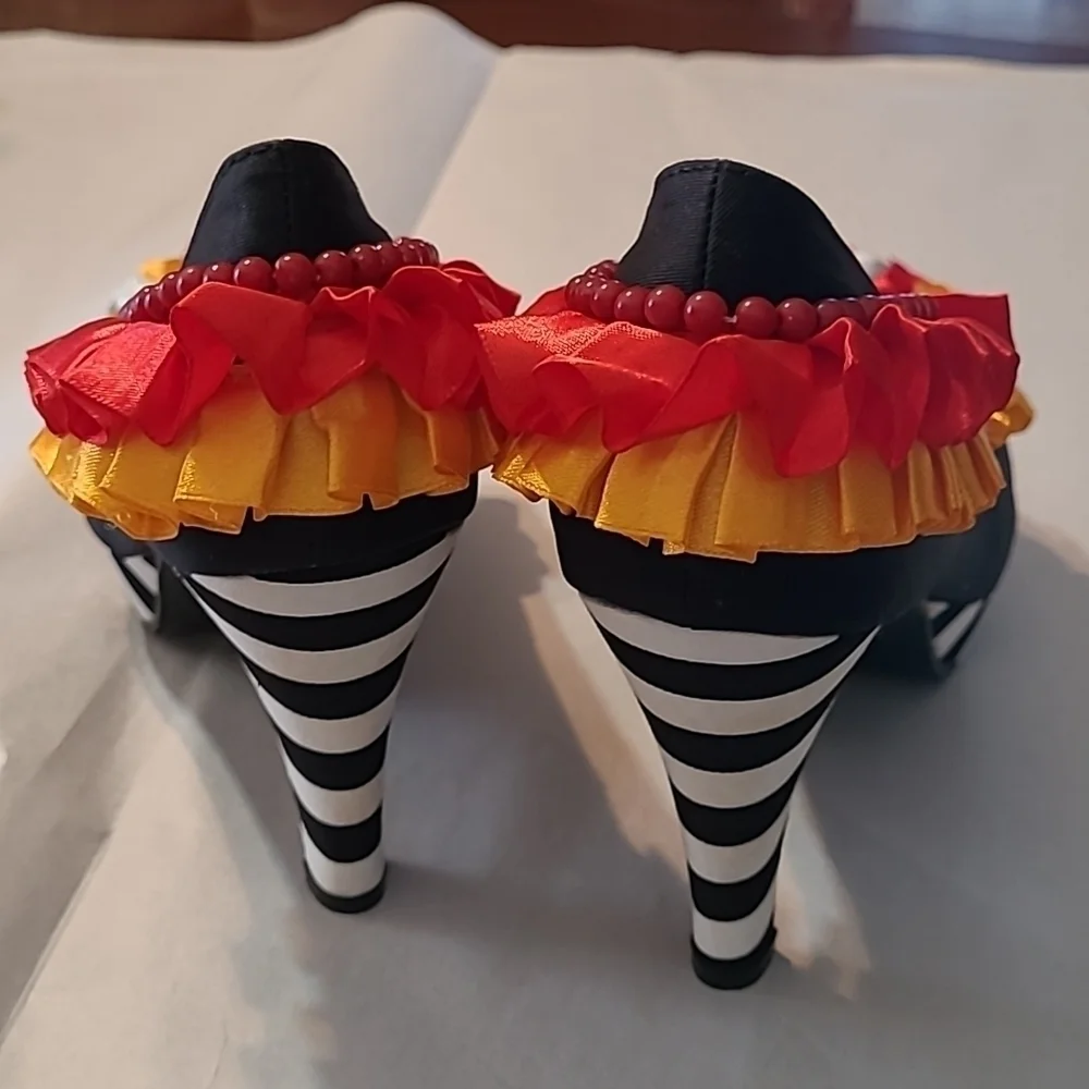 Ellie Colorful Unique Women's Heels NWOT